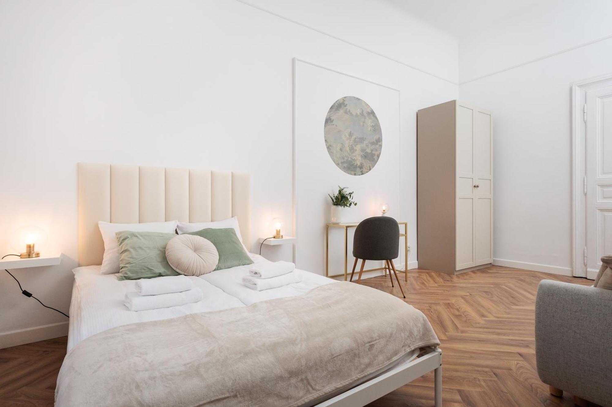 Krupnicza Modern Old Town Apartments - By Upstairs クラクフ エクステリア 写真