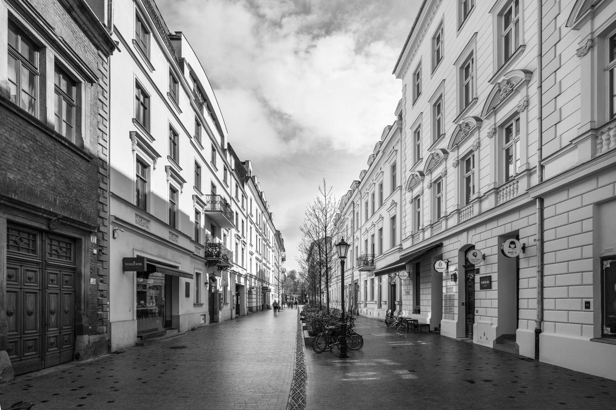 Krupnicza Modern Old Town Apartments - By Upstairs クラクフ エクステリア 写真